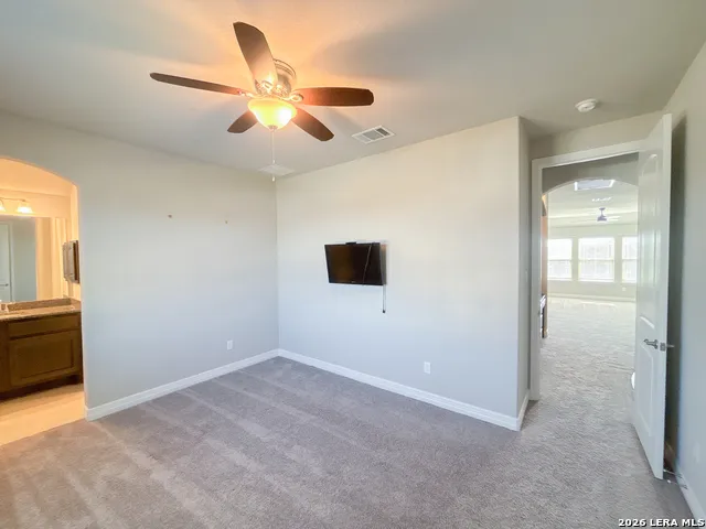 268 Englewood Ln Castroville, TX 78009