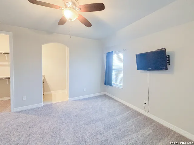 268 Englewood Ln Castroville, TX 78009