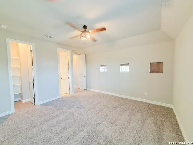 268 Englewood Ln Castroville, TX 78009