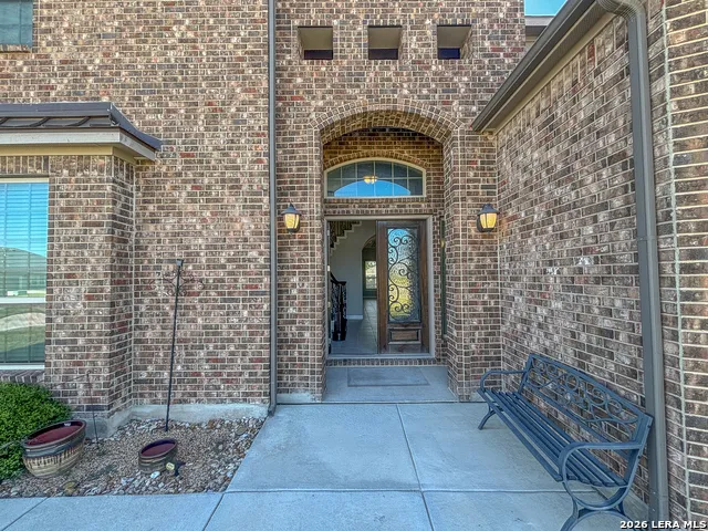 268 Englewood Ln Castroville, TX 78009