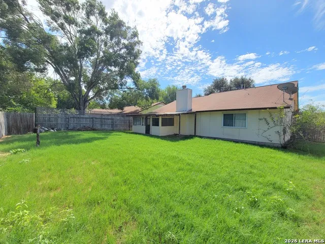 189 Meadowland Universal City, TX 78148