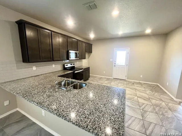 4238 Admirals Bnd San Antonio, TX 78109