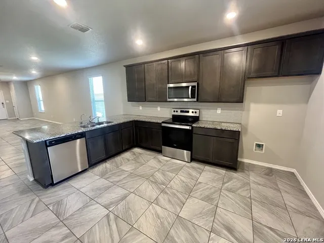 4238 Admirals Bnd San Antonio, TX 78109