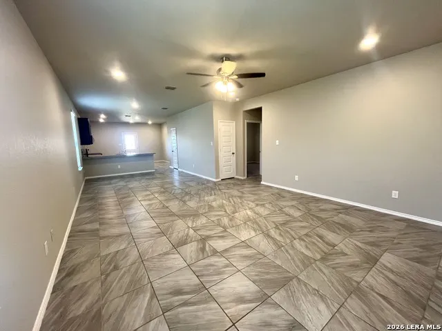 4238 Admirals Bnd San Antonio, TX 78109