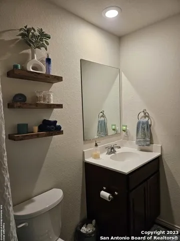 535 Wild Olive Way San Antonio, TX 78219