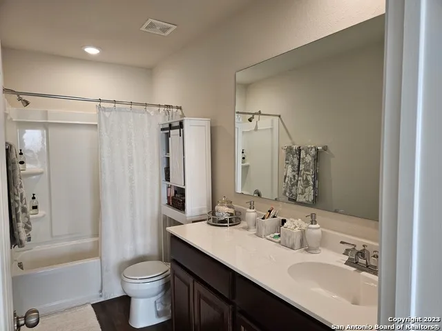 535 Wild Olive Way San Antonio, TX 78219