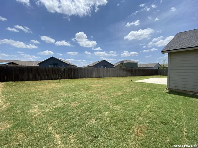 137 COWBOY RDG Pleasanton, TX 78064