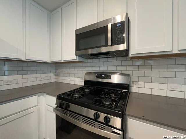 7611 Aston Cross San Antonio, TX 78253