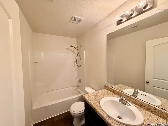 3627 Southton San Antonio, TX 78222