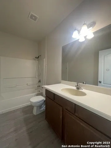 7214 SUNNY DAY San Antonio, TX 78240