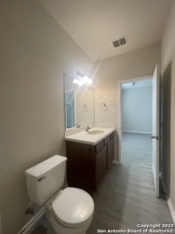 7214 SUNNY DAY San Antonio, TX 78240