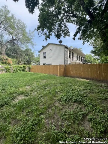 1723 W MAYFIELD BLVD Unit 5 San Antonio, TX 78211