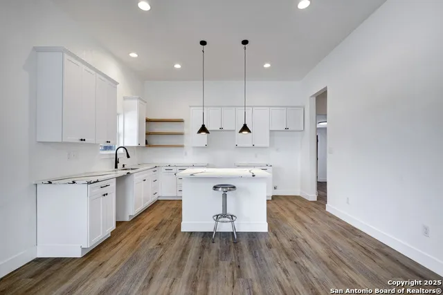 2425 Monterey St San Antonio, TX 78207
