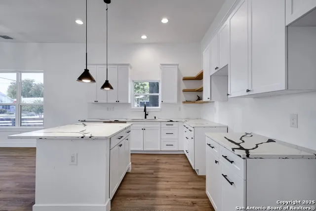 2425 Monterey St San Antonio, TX 78207