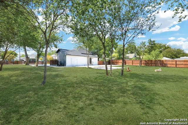 2425 Monterey St San Antonio, TX 78207