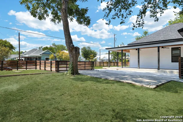 2425 Monterey St San Antonio, TX 78207