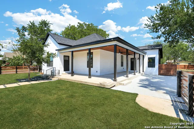 2425 Monterey St San Antonio, TX 78207