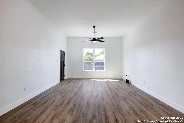 2425 Monterey St San Antonio, TX 78207