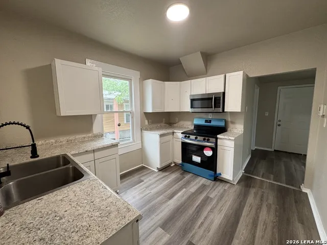 420 Clark Ave San Antonio, TX 78203