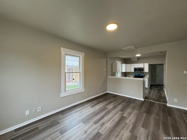 420 Clark Ave San Antonio, TX 78203