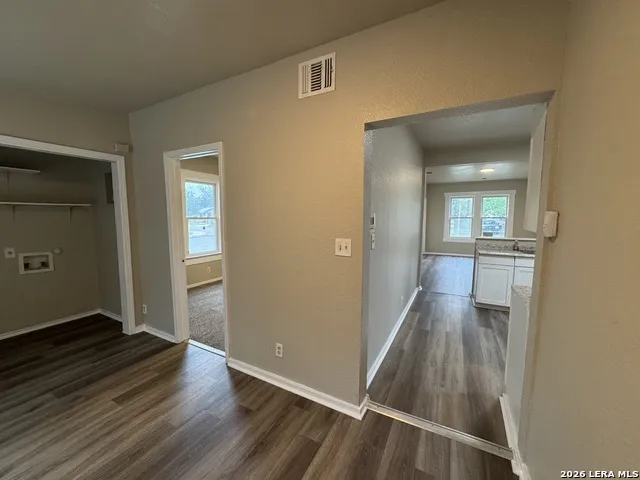 420 Clark Ave San Antonio, TX 78203