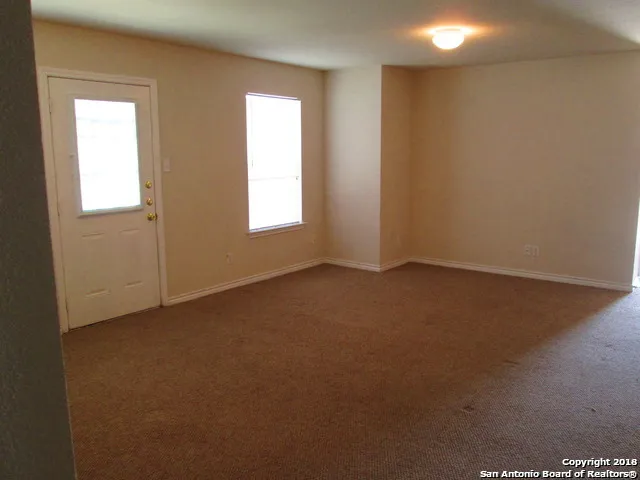 10003 Vasso View Unit 4 Converse, TX 78109