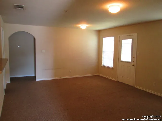 10003 Vasso View Unit 4 Converse, TX 78109