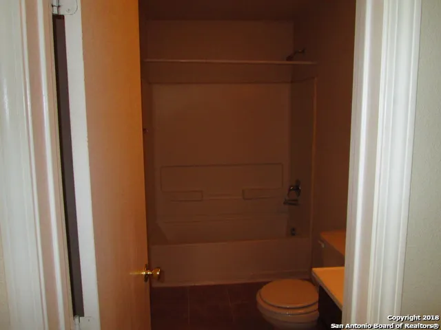 10003 Vasso View Unit 4 Converse, TX 78109