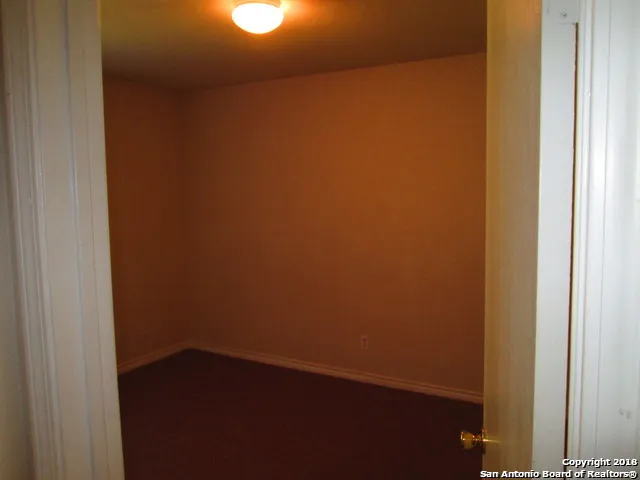 10003 Vasso View Unit 4 Converse, TX 78109