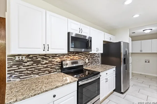 115 Da Gama Universal City, TX 78148