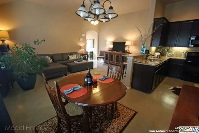 2548 PAHMEYER RD New Braunfels, TX 78130