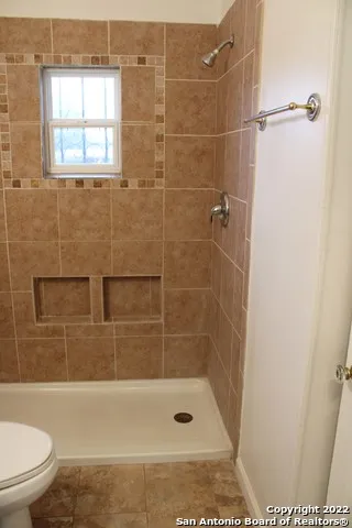 2825 W WOODLAWN AVE San Antonio, TX 78228
