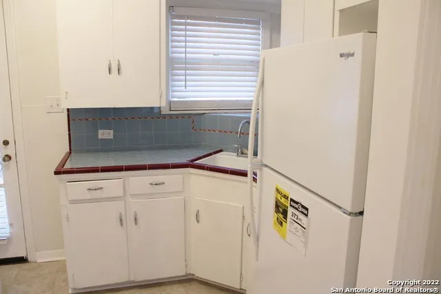 2825 W WOODLAWN AVE San Antonio, TX 78228