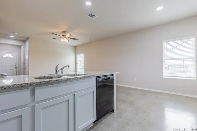 7239 Converse Ridge Unit 501 San Antonio, TX 78239