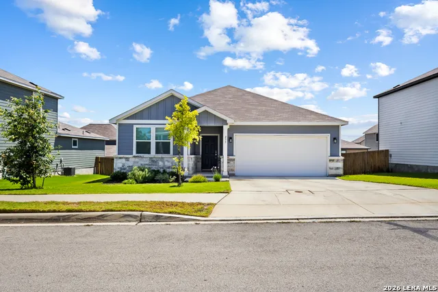 235 Brook Shadow Cibolo, TX 78108