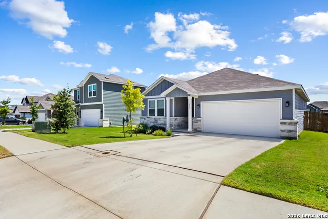 235 Brook Shadow Cibolo, TX 78108