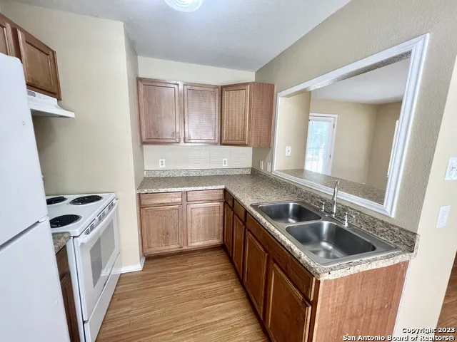 508 Pitts St Seguin, TX 78155