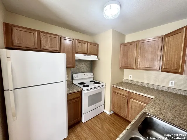 508 Pitts St Seguin, TX 78155