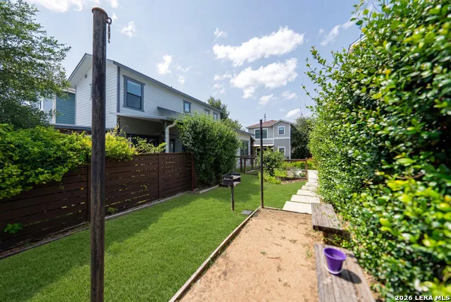 1150 OLIVE ST San Antonio, TX 78202
