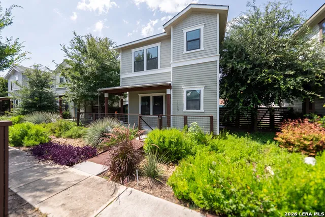 1150 OLIVE ST San Antonio, TX 78202