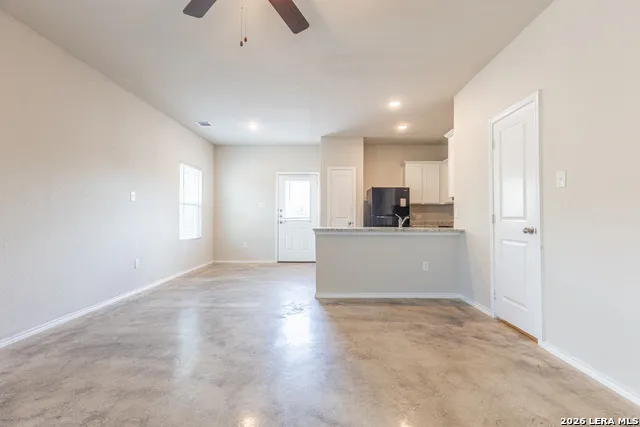 8723 KEY WINDY WAY Unit 1 Converse, TX 78109