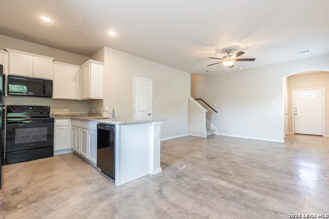8723 KEY WINDY WAY Unit 1 Converse, TX 78109