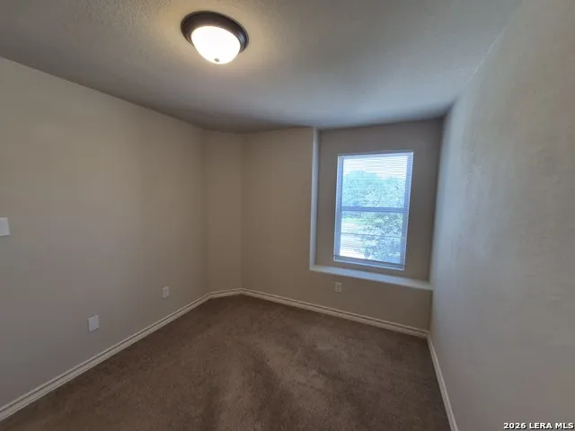7042 Lakeview Dr. Unit 102 San Antonio, TX 78244