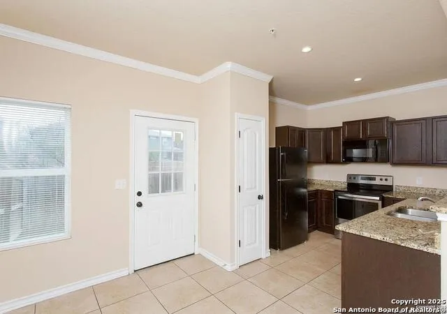 6510 Melanzane Unit 104 San Antonio, TX 78233