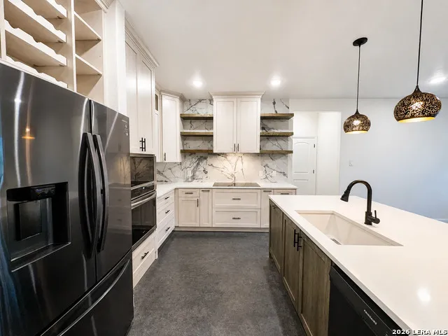 656 Fawn Drive Spring Branch, TX 78070