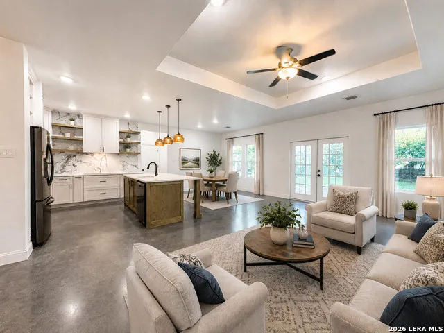 656 Fawn Drive Spring Branch, TX 78070