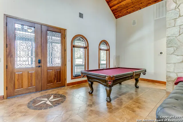 408 Copeland Hill Smithville, TX 78957