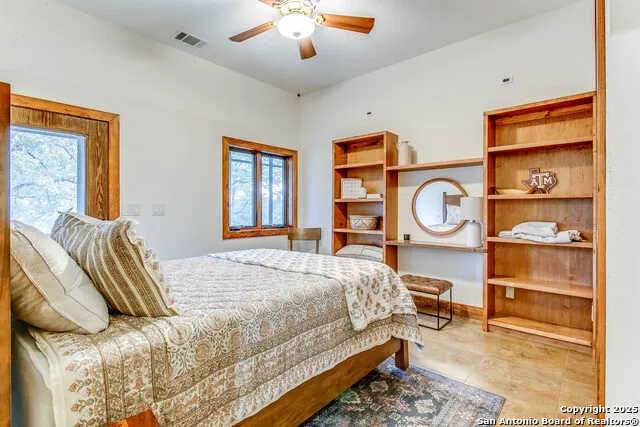 408 Copeland Hill Smithville, TX 78957