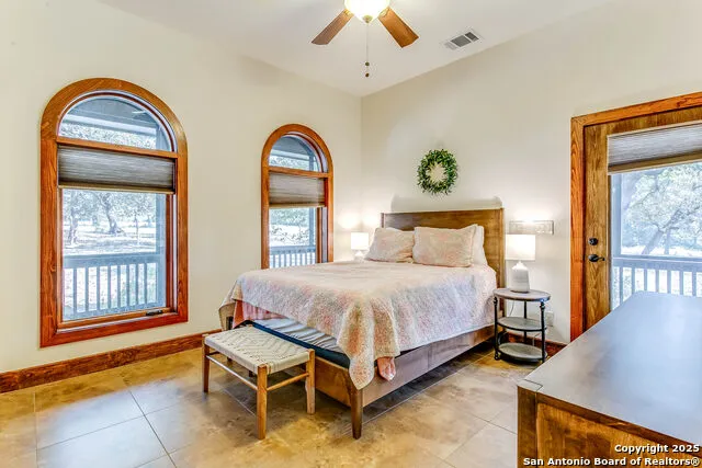 408 Copeland Hill Smithville, TX 78957