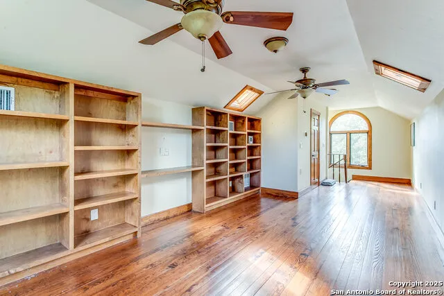 408 Copeland Hill Smithville, TX 78957